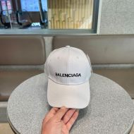 Balenciaga Classic Embroidered Logo Cap In White