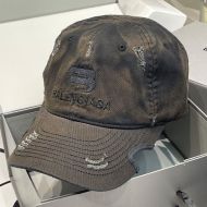 Balenciaga 3B Logo Embroidered Cap In Black