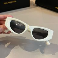 Balenciaga 9154 D-Frame Sunglasses In White