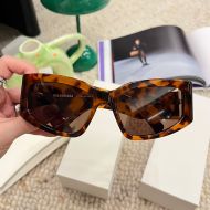 Balenciaga BB0321 Bossy Cat Sunglasses In Tortoise