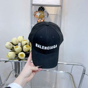 Balenciaga Logo Classic Baseball Cap In Black