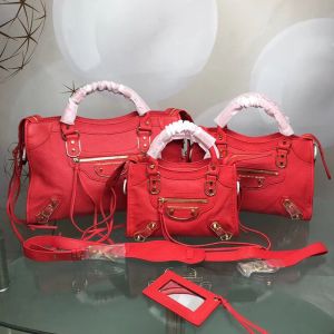 Balenciaga Classic City Shoulder Bag In Edged Goatskin Red