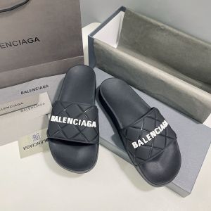 Balenciaga Pool Slides Unisex Quilted Rubber Black