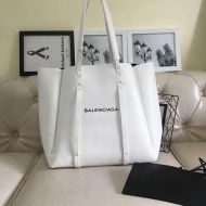 Balenciaga Medium Everyday Tote In Calfskin White